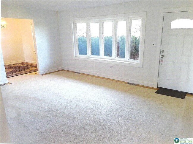 Building Photo - 2367 PA-100
