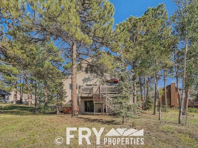 Building Photo - Luxury Rental in Beautiful Colorado Foothills
