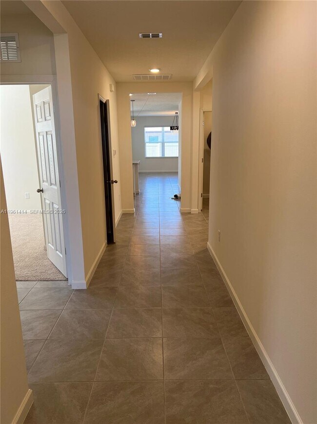 Building Photo - 7144 Topaz Dr