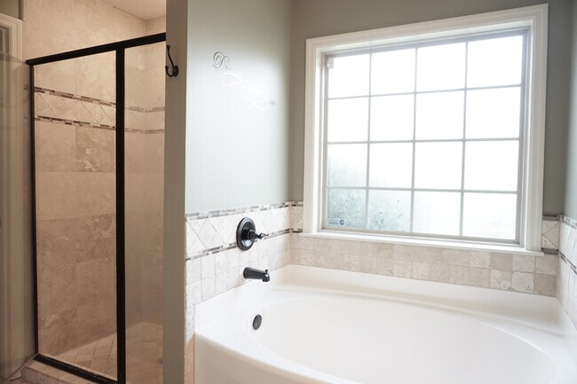 Building Photo - 2815 Cotton Bay Crossing