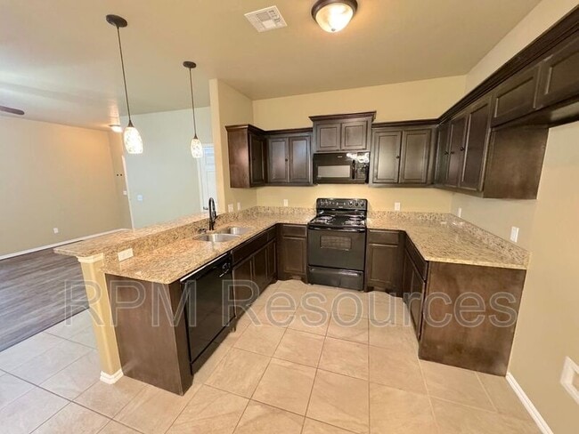 Building Photo - 175 Bison Ct Way