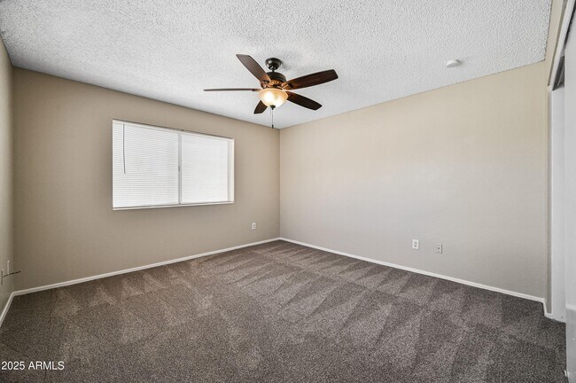 Building Photo - 8833 W Puget Ave