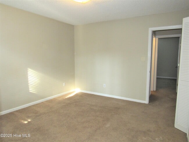 Building Photo - 108 Glenside Ct
