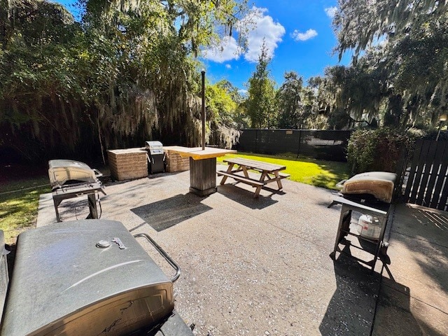 Building Photo - Bay South