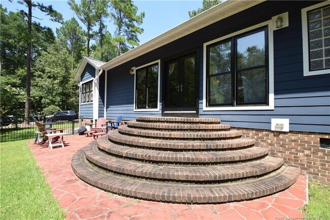 Building Photo - 187 Lakewind Ct