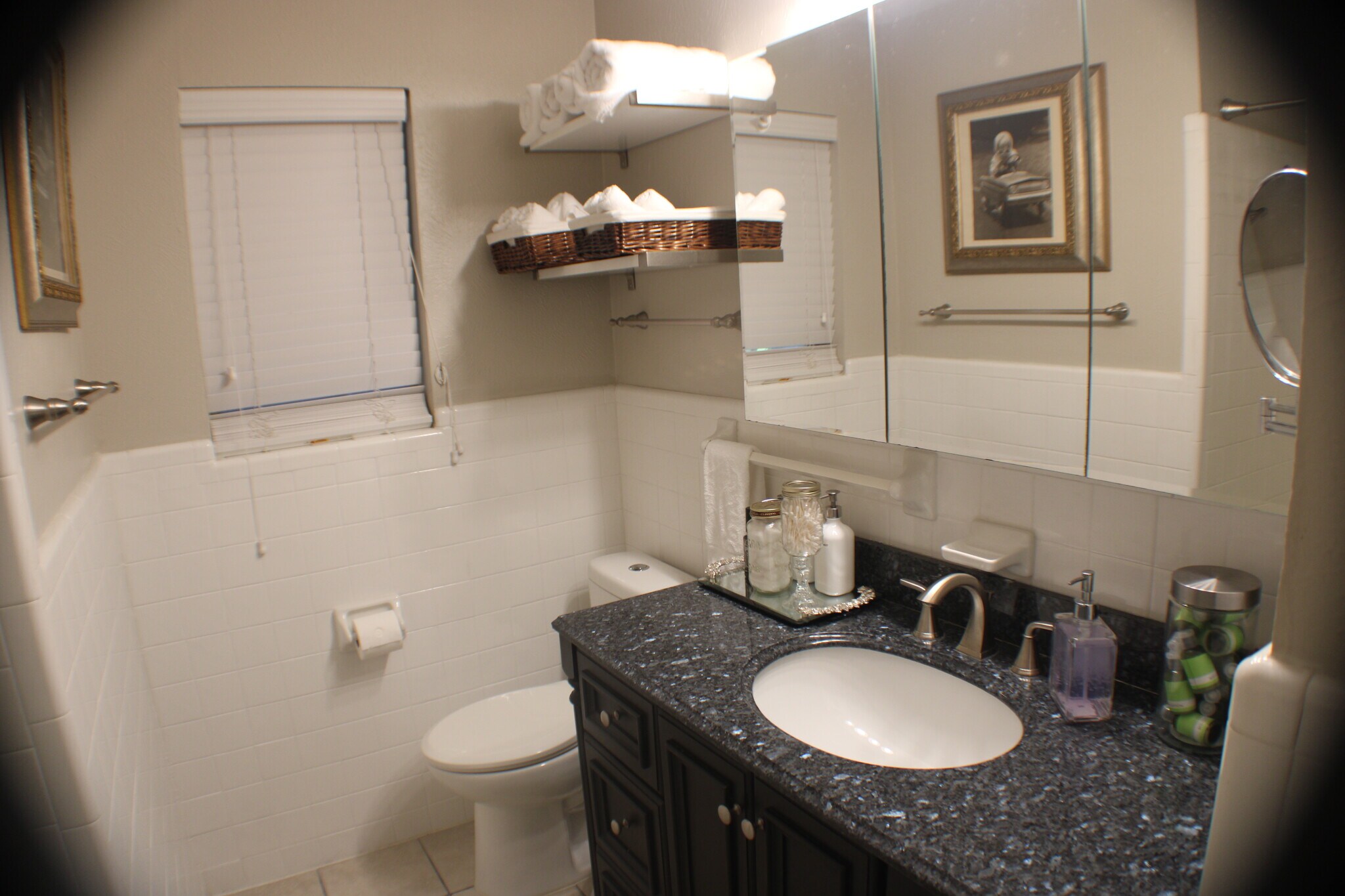 Building Photo - 1307 Sherry Ln