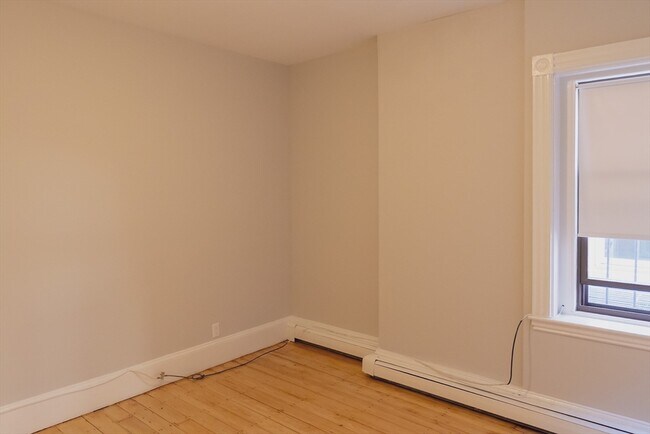 Building Photo - 41 Harvard St