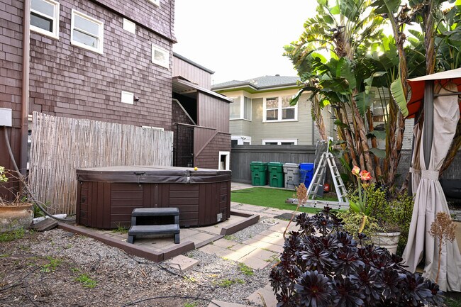 Building Photo - 1208 24th St