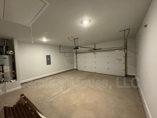 Building Photo - 339 Cypress Holw Trl