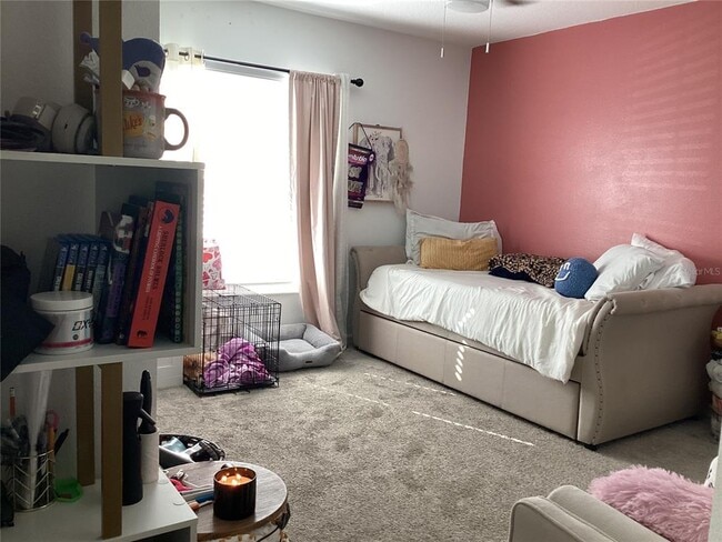 Building Photo - 260 Pershing St