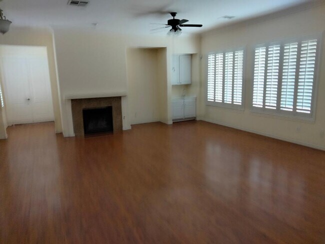 Building Photo - 2180 Waterton Rivers Dr