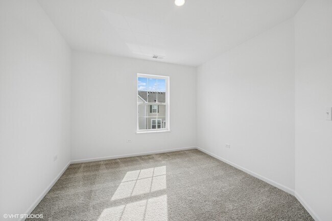 Building Photo - 1204 Neubauer Circle