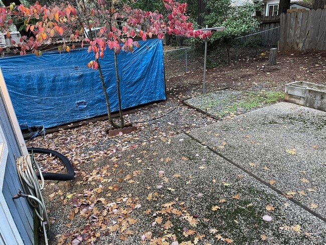 Building Photo - Magalia 2 bed 2 bath home with bonus room....