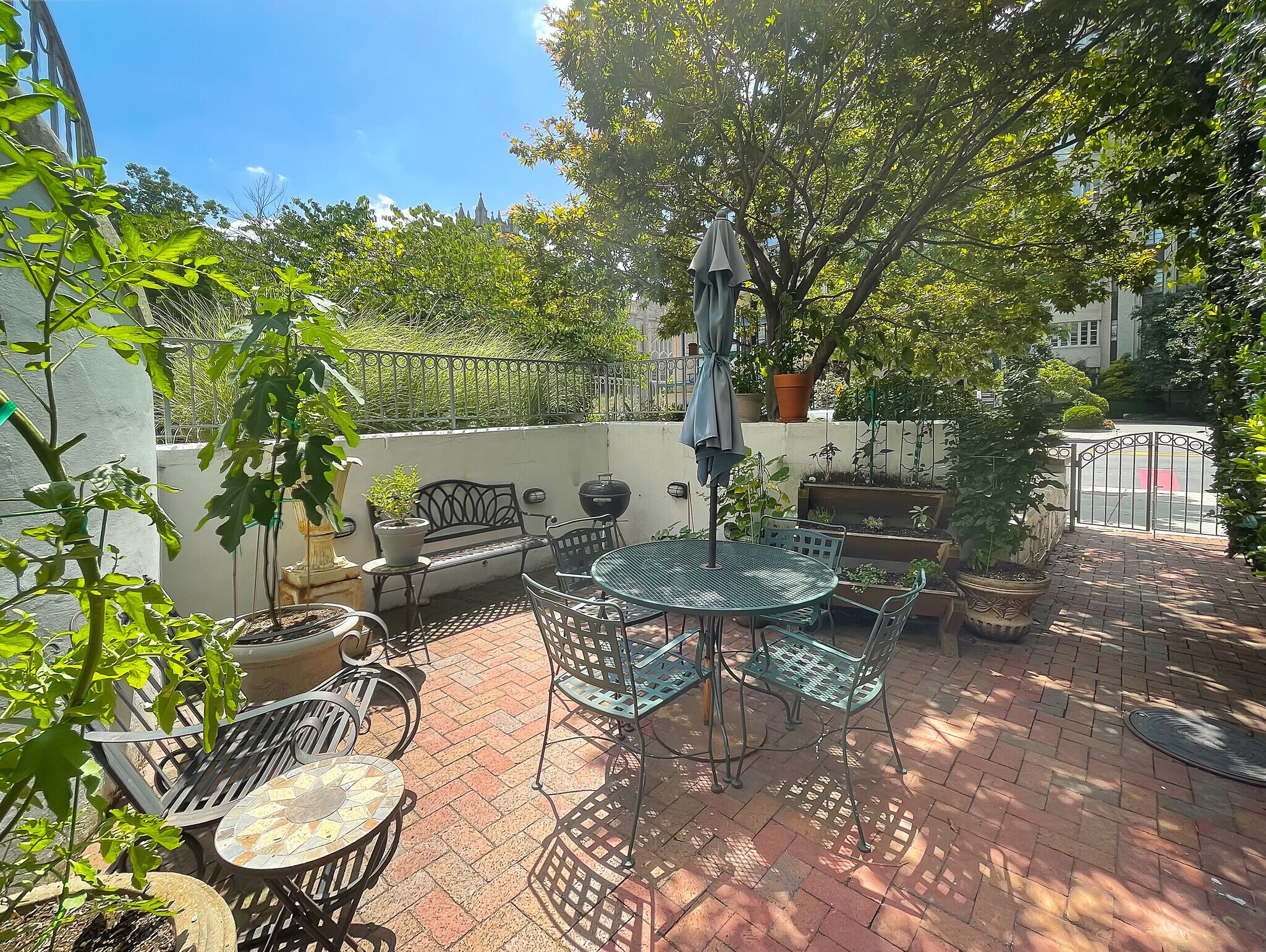 Building Photo - 1527 16th Street NW