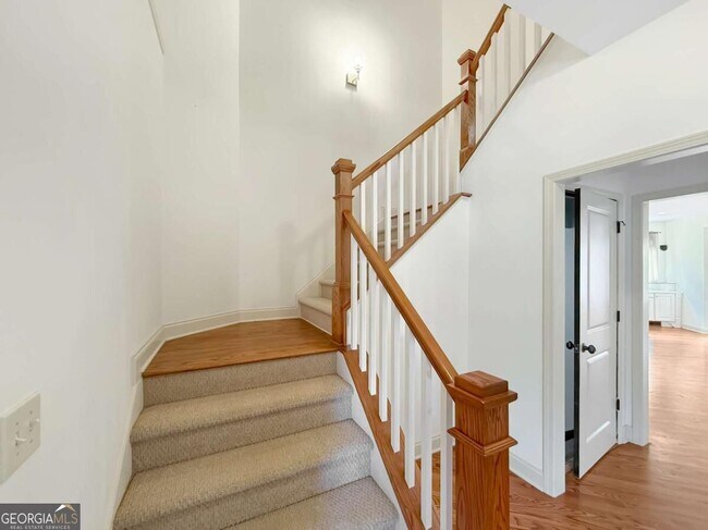 Building Photo - 8275 Majors Ridge Way