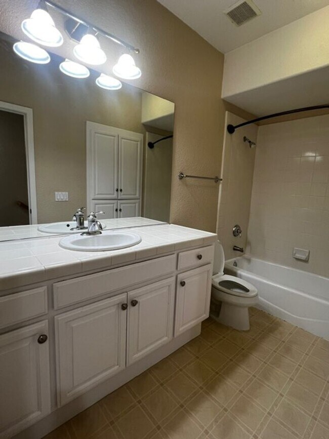Building Photo - Desired Two Story 3 Bedroom 2.5 Bath Petal...