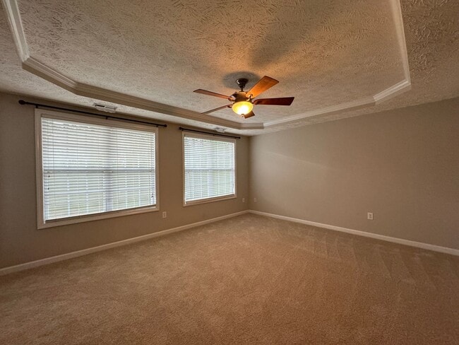 Building Photo - Spacious 4 Bed 2.5 Bath Home in Carolina Lakes