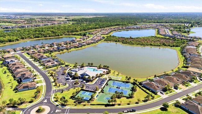 Building Photo - 17234 Blue Rdg Pl