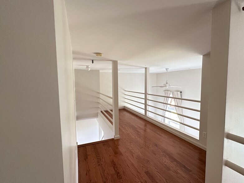 Building Photo - 1621 S 11th St