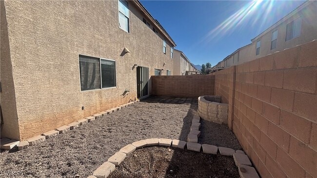 Building Photo - 709 Spotted Eagle St