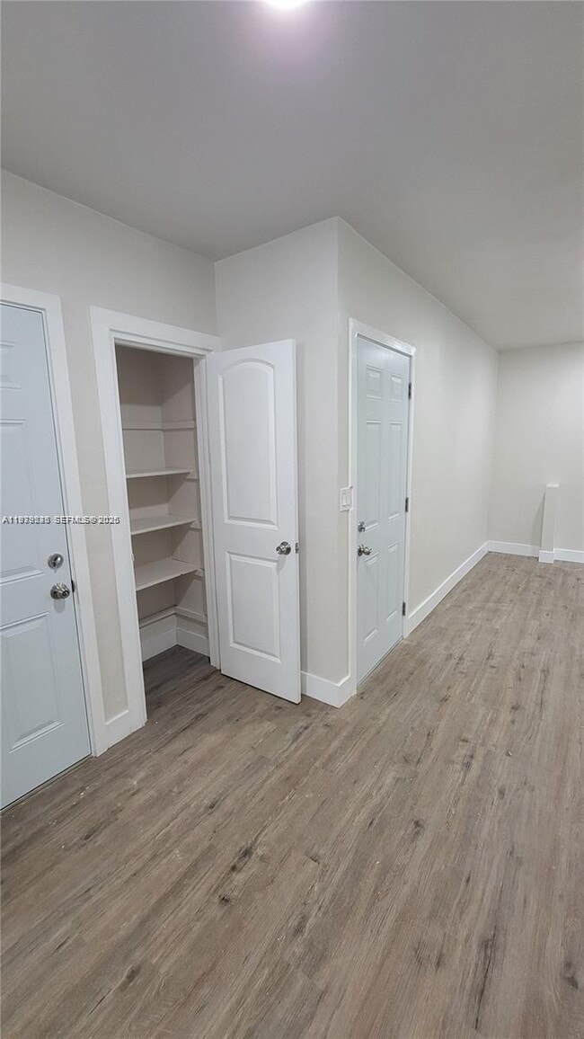 Building Photo - 1533 Jefferson Ave