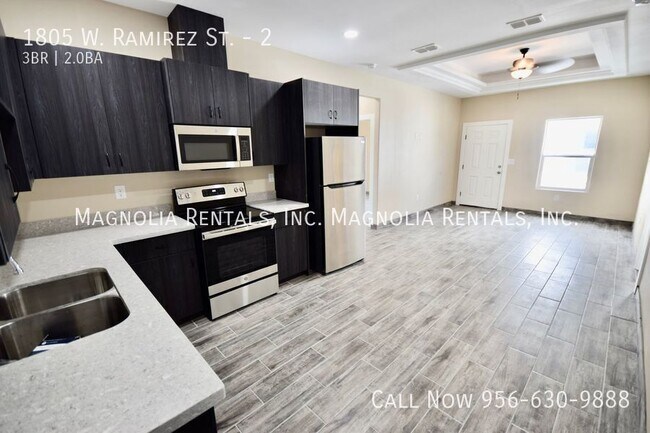 Building Photo - 1805 Ramirez St