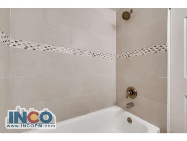 Building Photo - 2280 S Zuni St