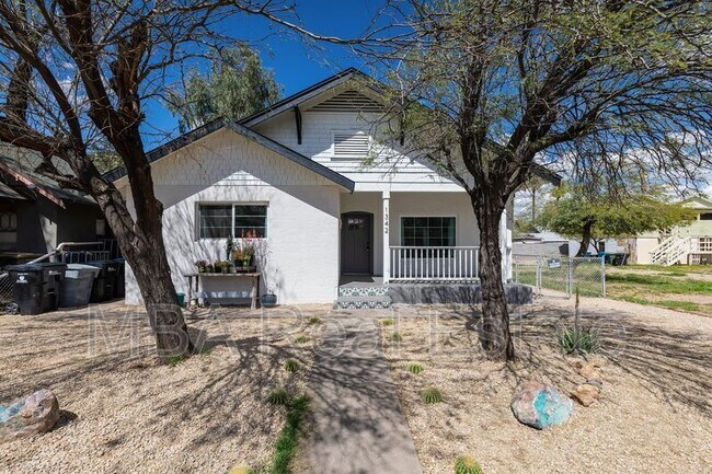 Primary Photo - 1342 W Monroe St
