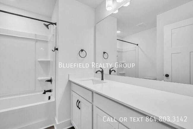 Building Photo - 416 E Parima Ct