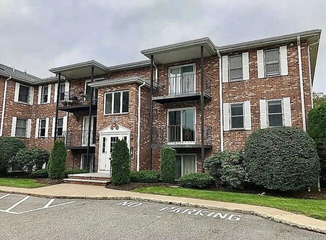 Building Photo - 350 Neponset St