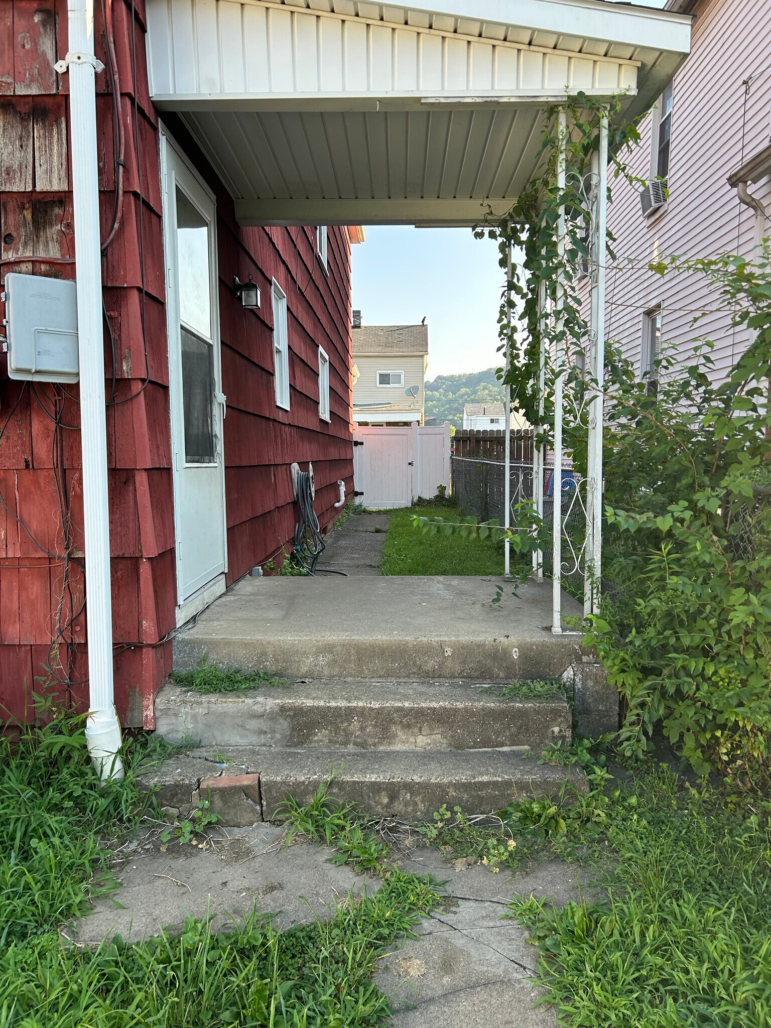 Building Photo - 26 7th St