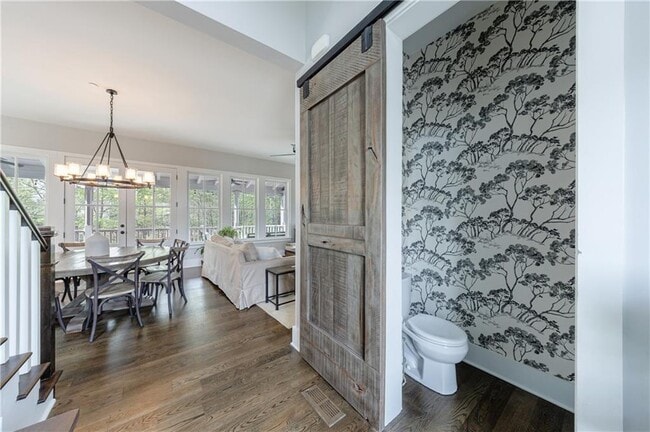 Building Photo - 1000 Loliver Ln