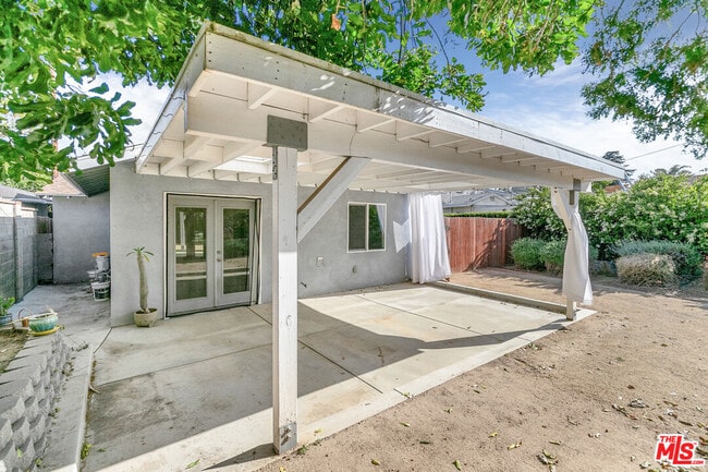 Building Photo - 14139 Gault St