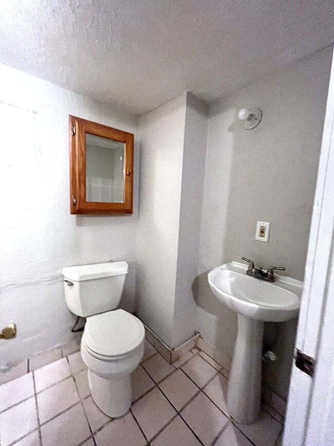 Building Photo - Cozy 1 bed 1 bath house $795.00