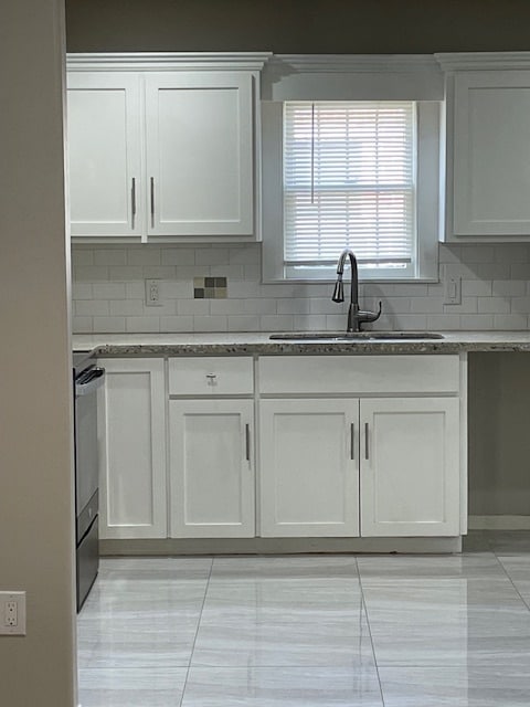 kitchen - 1809 N Broadway St