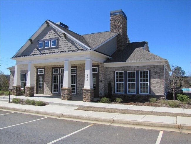 Building Photo - 462 Spring View Dr