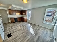 Building Photo - 211O