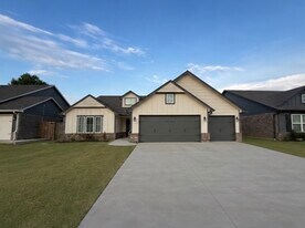 Building Photo - 3809 S 12th Pl