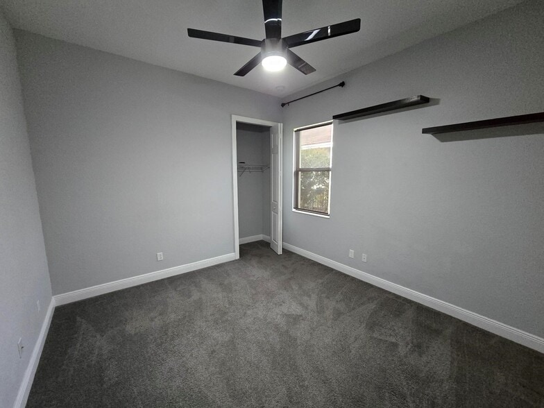 Building Photo - 2095 NW Diamond Creek Way