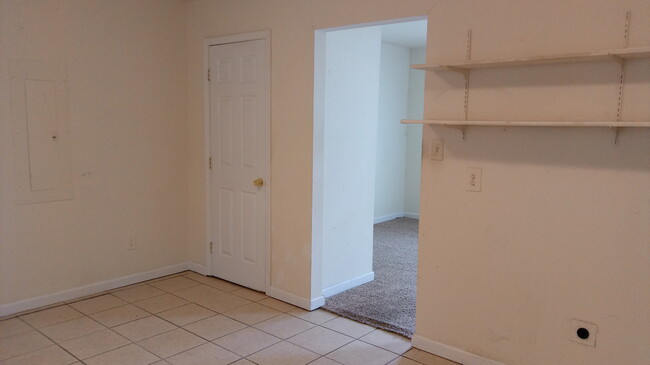 Building Photo - Save big money on this nice 2BR home!