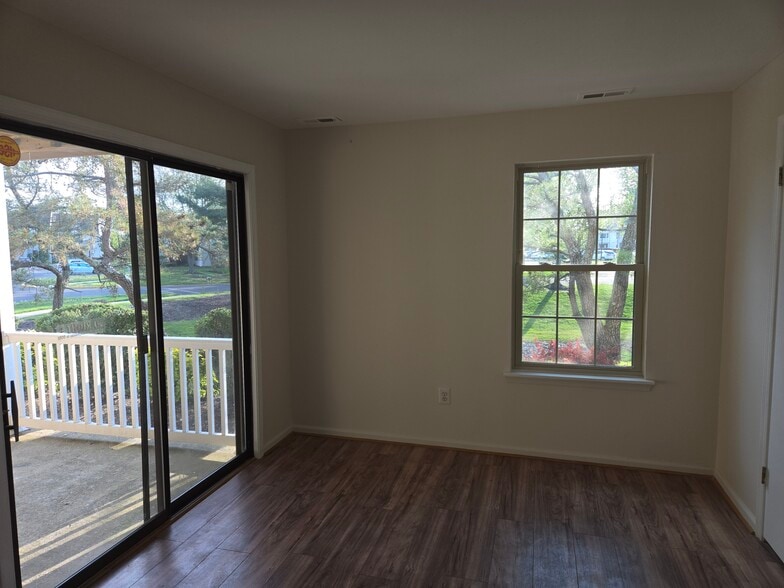 Sliding Door to Patio - 6 Canterbury Ct