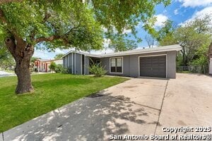 Building Photo - 7210 Cloverfield Ln