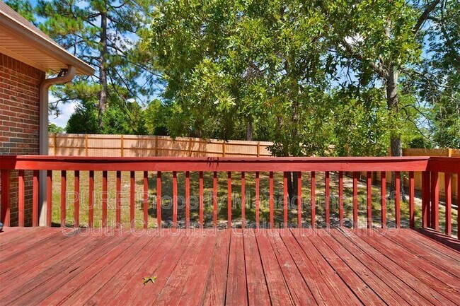 Building Photo - 517 Sparkleberry Ln