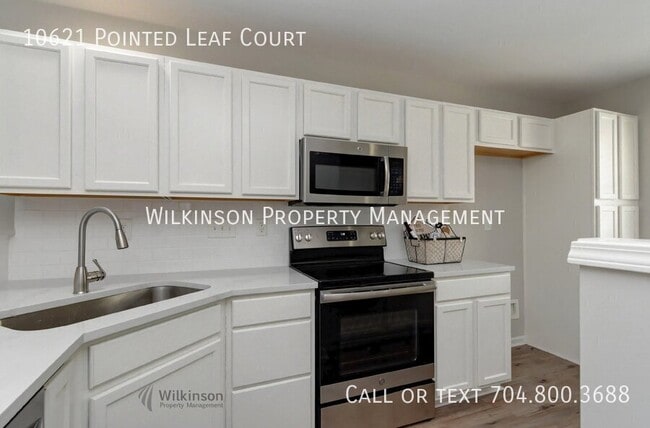 Building Photo - 10621 Pointed Leaf Ct