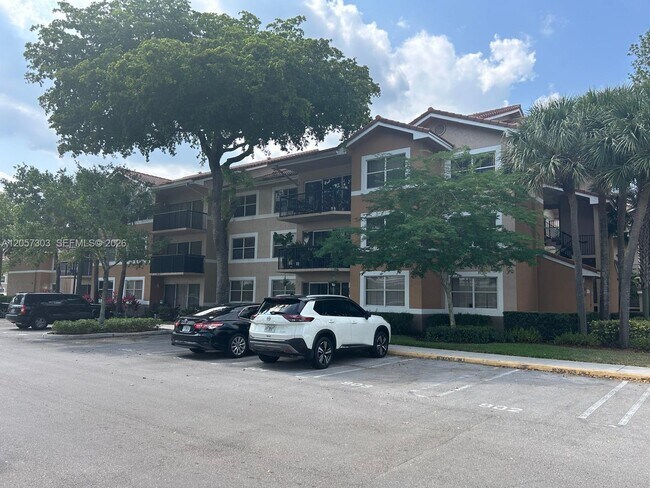 Building Photo - 8851 Wiles Rd