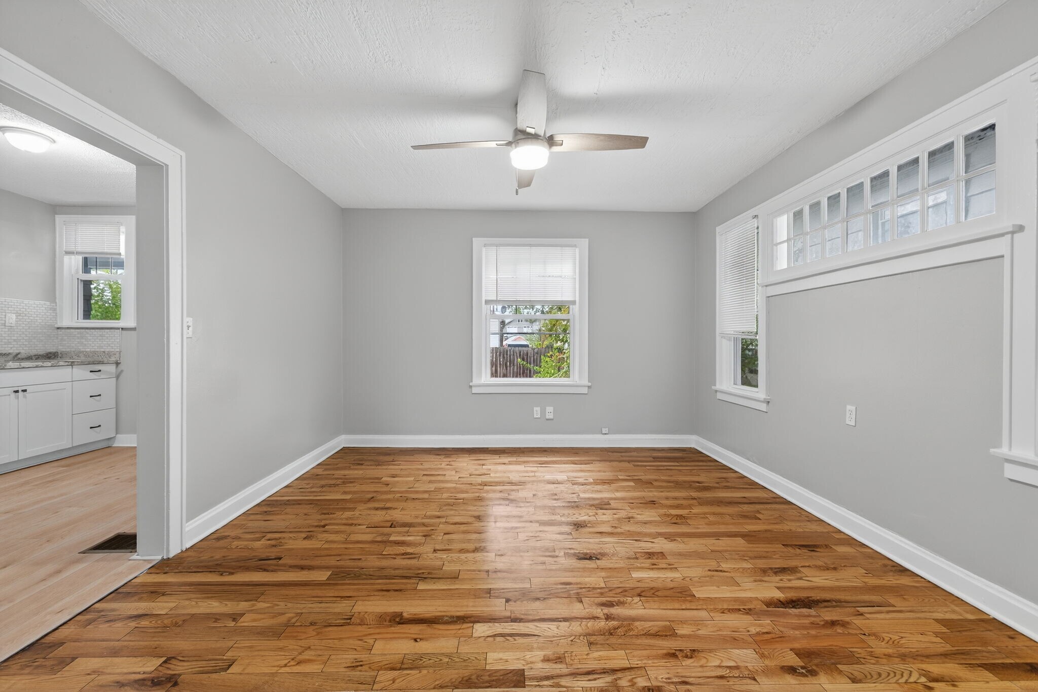 Building Photo - 1123-1125 S Ohio Ave