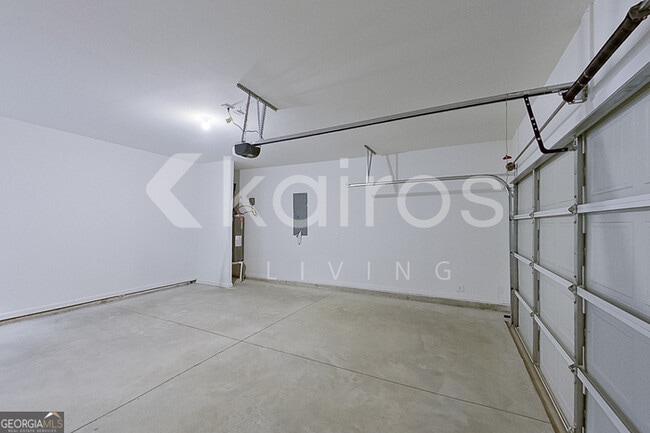 Building Photo - 212 Birch Ave