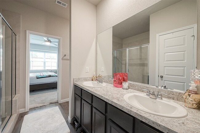 Building Photo - 1317 Mount Bassie Trl