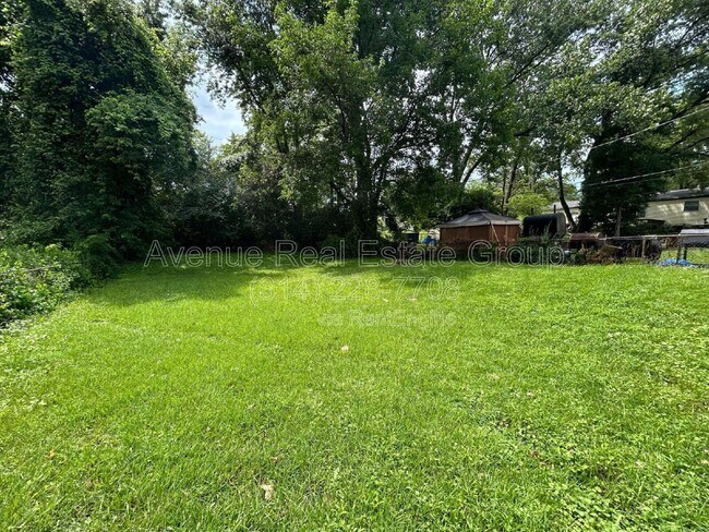 Building Photo - 10441 Prince Dr