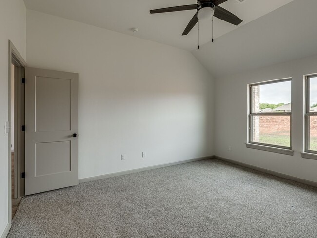 Building Photo - Brand New Home In Noble!